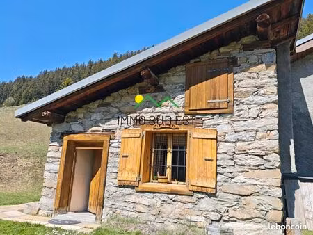 chalet 2 pièces 32 m²