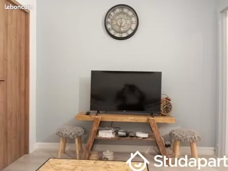 chambre 1 pièce 11 m²