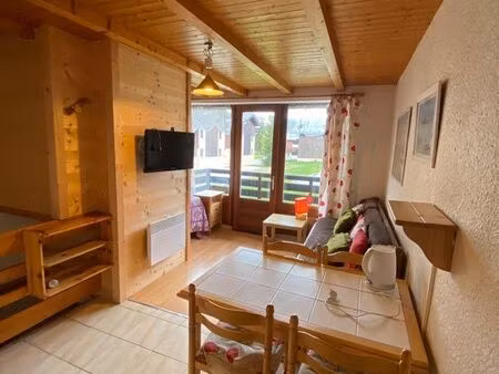 appartement sur deux niveaux secteur des carrets