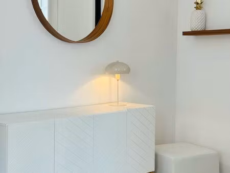 studio très lumineux et meublé avec goût 29m2- centre ville niort halles