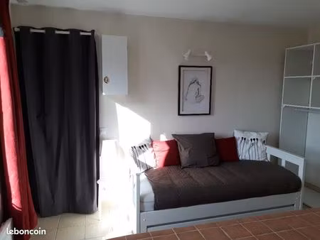 studio meublé 16m2