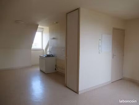 particulier loue t3 au bourg de plouagat