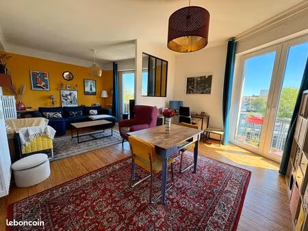 bel appartement meublé de 76 m²  lumineux  rénové  avec balcon