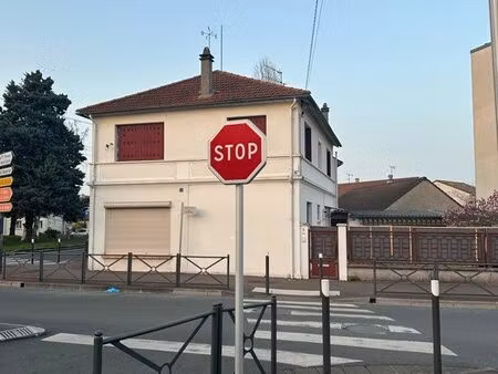 maison mitoyenne 75 m² – 4 chambres + salon – proche rer b / cdg