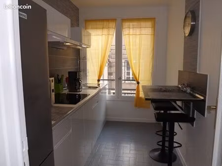 t1 meublé  contemporain  aurillac proche square - résidence sécurisée avec ascenseur et ca