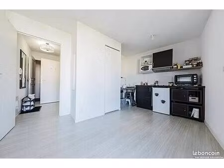 studio 1 pièce 17 m²