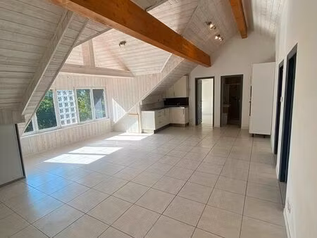 t4  95m2  comble  farges france (a 10 min. du cern geneve) – 1'550 euro cc