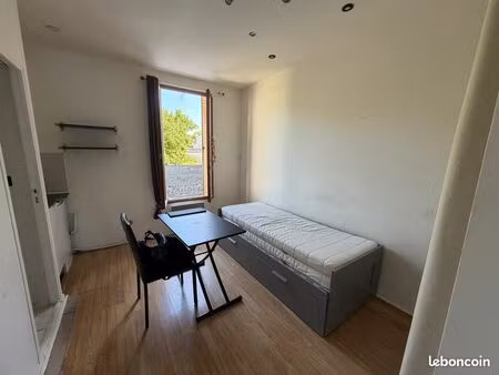 studio 1 pièce 20 m²