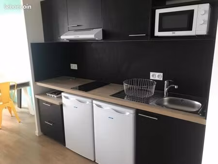 chambre 1 pièce 12 m²