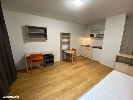 studio 1 pièce 24 m²