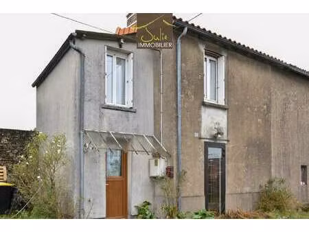 vente maison à cerizay (79140) : à vendre / 45m² cerizay