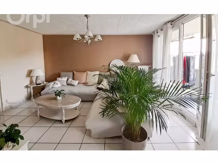 location appartement  63.23 m² t-3 à crépy-en-valois  877 €