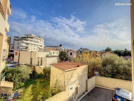 studio 1 pièce 17 m²