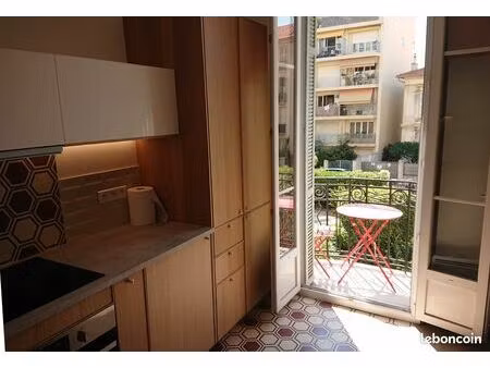location étudiants - 3 pièces meublé excellent état quartier libération