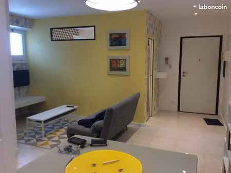 loue f2 de 33m2 meublé