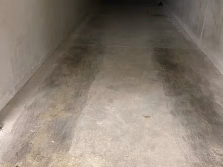 garage double fermé