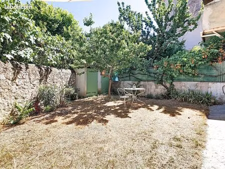 13005 - appartement 35 m2 avec jardin