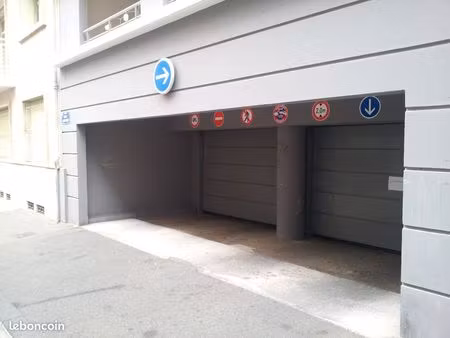 location parking place sebastopol