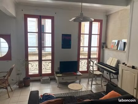 appartement proche place du forum 43m2