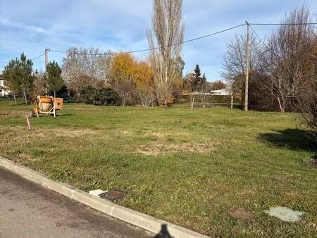 terrain viabilisé 1020m2