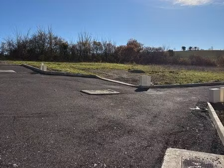 terrain viabilisé 900m2
