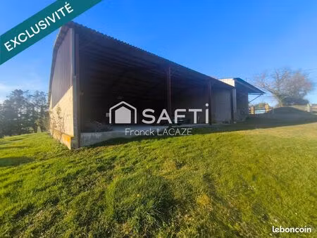 immeuble 641 m² lasserade