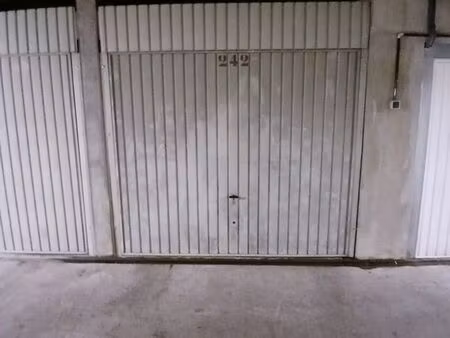 loue garage 120 pentes de la croix rousse