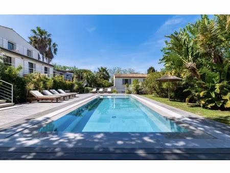 maison de luxe à louer à saint-tropez