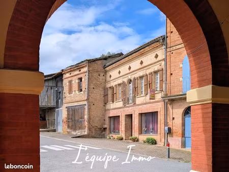 maison 6 pièces 220 m²