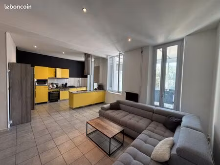maison 101 m²  3 chambres  1 bureau  grand jardin