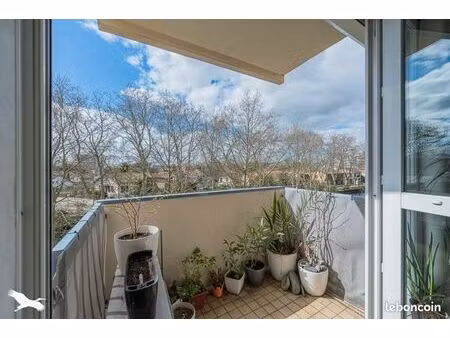 appartement 4 pièces 77 m²