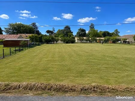 terrain constructible 1 458 m² – port-sainte-foy-et-ponchapt (33220)