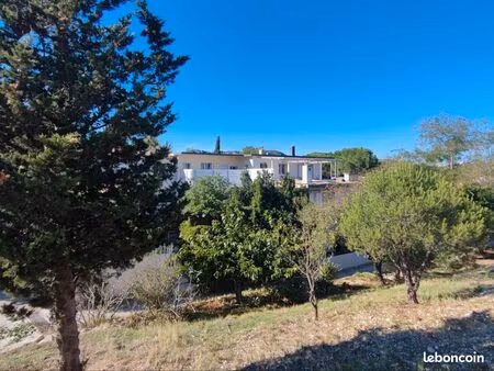 premier arrivé premier servi vente d un appartement sur deux niveaux