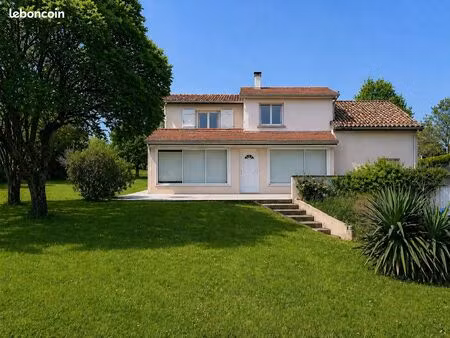 maison rénovée – 190 m² – rare hauteurs de vienne (38200) – terrain plat piscinable et clo