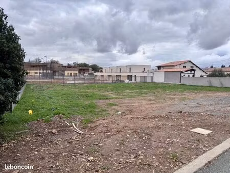 terrain 278 m² maraussan