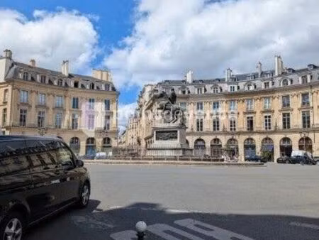 bureaux 300 m²