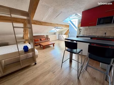 studio de charme - au coeur du carré d'or - 15m2 loi carrez  30m2 au sol
