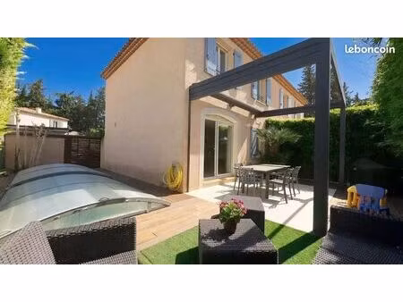 maison avec piscine saint cannat