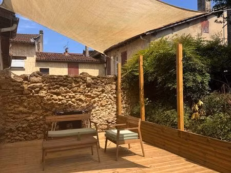 t2 30 m2 avec terrasse de 30 m2