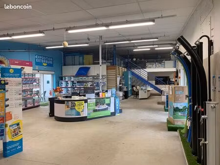 local commercial 1697 m² saint-vincent-de-tyrosse