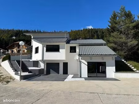 maison 146 m² + appartement 35 m²