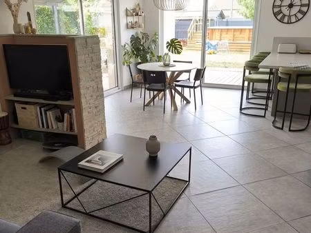 maison/villa t5 +piscine