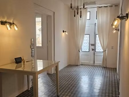 appartement t4 de 112 m² habitables avec garage et cour privative