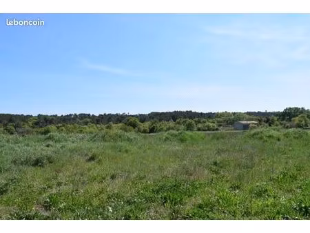 terrain 500 m² galargues