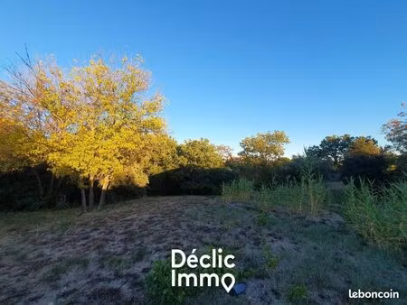 terrain 1 390 m² neffies