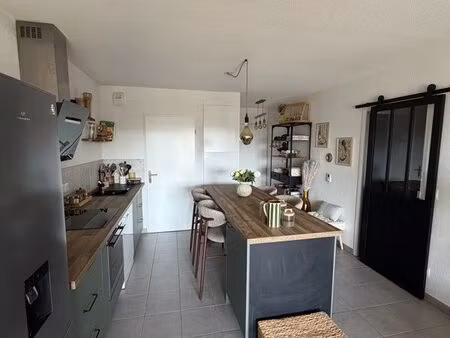 appartement t3 avec balcon et parking sécurisé