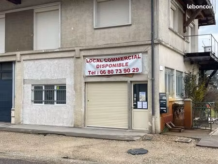 local commercial à louer