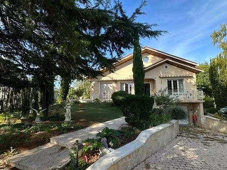 belle villa familiale  secteur résidentiel
