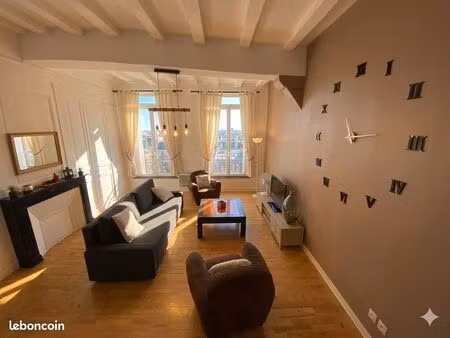 studio 1 pièce 51 m²