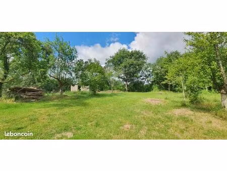 terrain 1 606 m² caubeyres